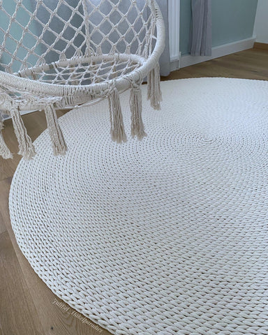 Runder , schlichter Teppich, gehäkelt aus 9mm Jumbo Baumwollschnur ,100% Baumwolle